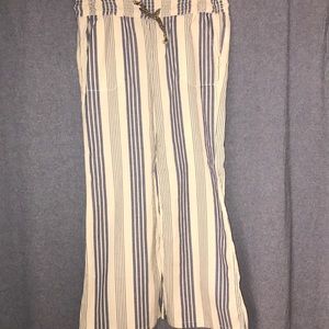 Roxy Womens 100% cotton beach pants.